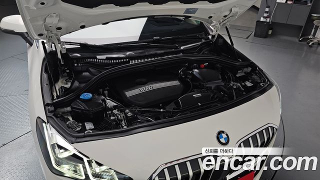 BMW 2-Series 220i Luxury