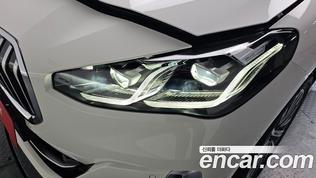 BMW 2-Series 220i Luxury