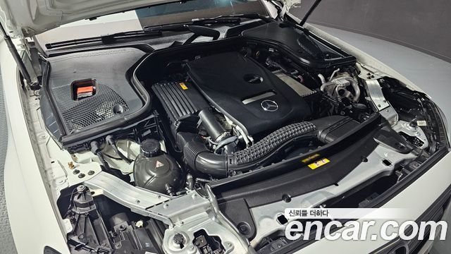 Mercedes-Benz E-Class E200 Avantgarde