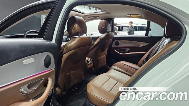 Mercedes-Benz E-Class E200 Avantgarde