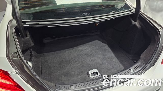 Mercedes-Benz E-Class E200 Avantgarde