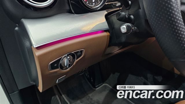Mercedes-Benz E-Class E200 Avantgarde