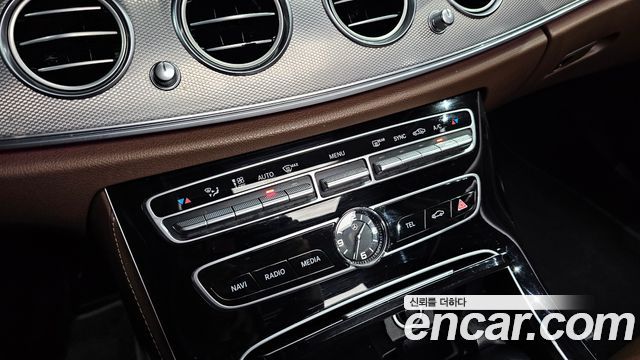 Mercedes-Benz E-Class E200 Avantgarde