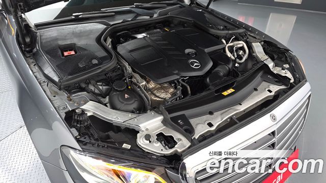 Mercedes-Benz E-Class E220d 4MATIC Exclusive