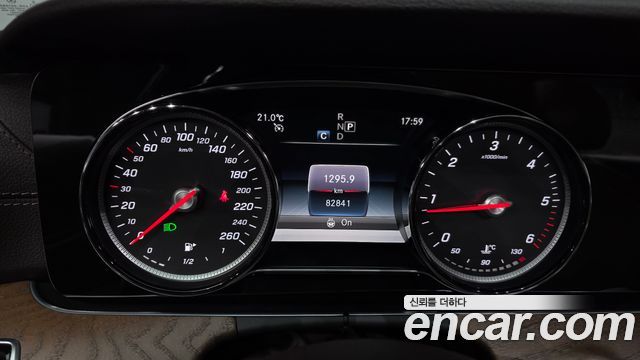 Mercedes-Benz E-Class E220d 4MATIC Exclusive