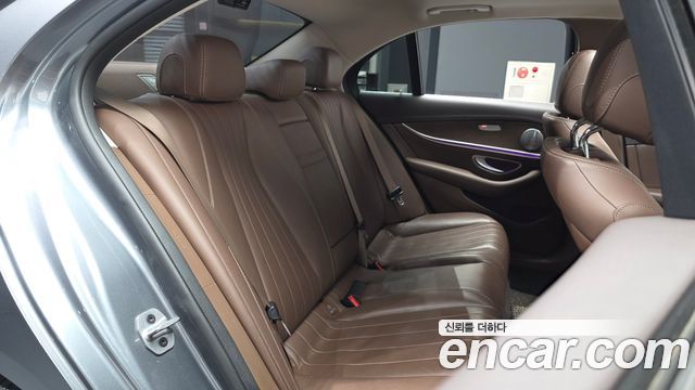 Mercedes-Benz E-Class E220d 4MATIC Exclusive