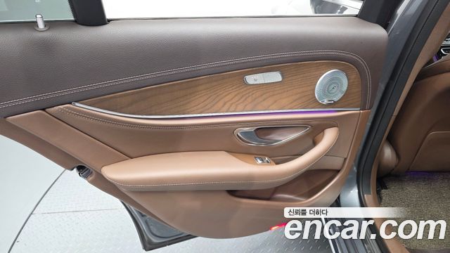 Mercedes-Benz E-Class E220d 4MATIC Exclusive