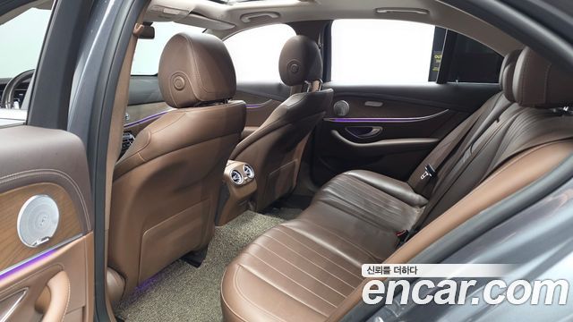 Mercedes-Benz E-Class E220d 4MATIC Exclusive
