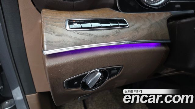 Mercedes-Benz E-Class E220d 4MATIC Exclusive