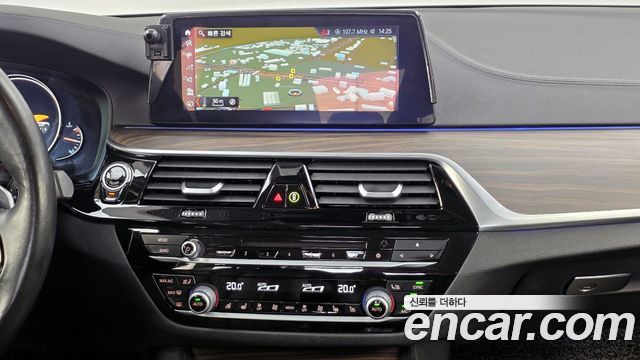 BMW 5-Series 530i Luxury Plus