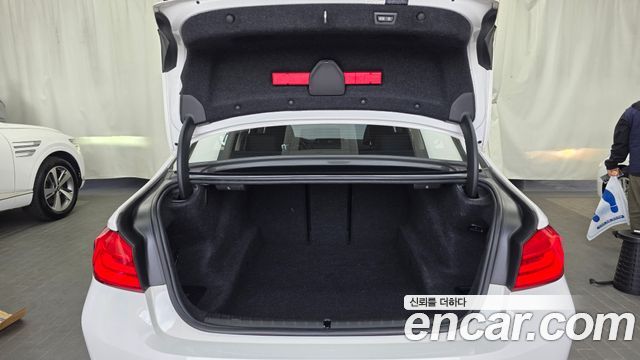 BMW 5-Series 530i Luxury Plus
