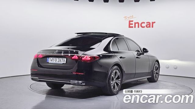 Mercedes-Benz E-Class E200 Avantgarde