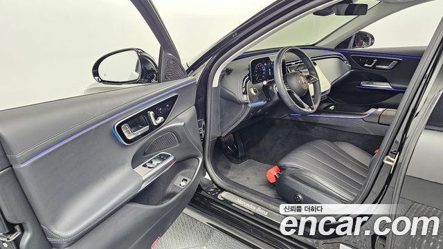 Mercedes-Benz E-Class E200 Avantgarde