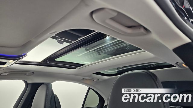 Mercedes-Benz E-Class E200 Avantgarde