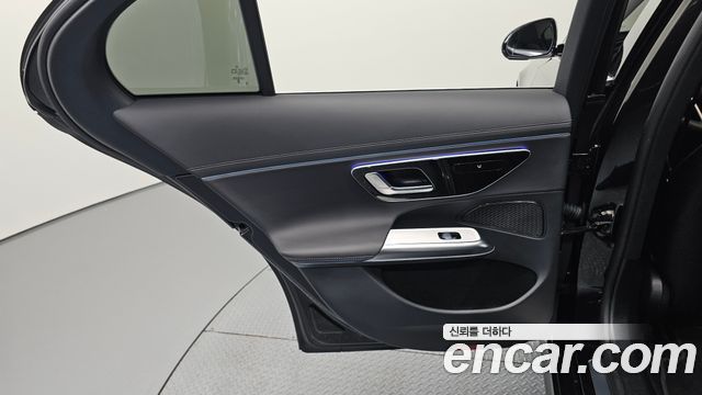 Mercedes-Benz E-Class E200 Avantgarde