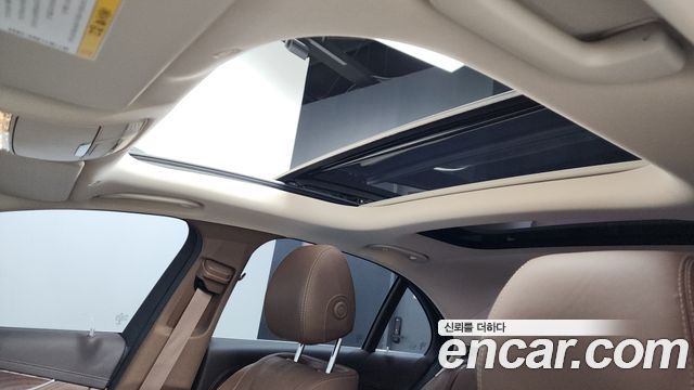Mercedes-Benz E-Class E300 4MATIC Exclusive