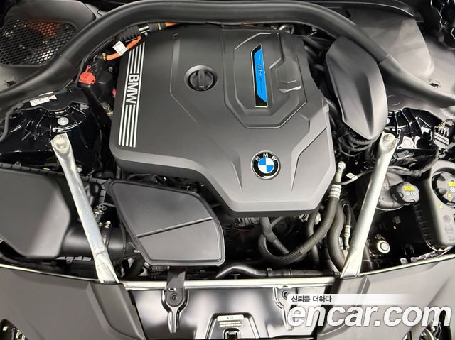 BMW 5-Series 530e M Sport