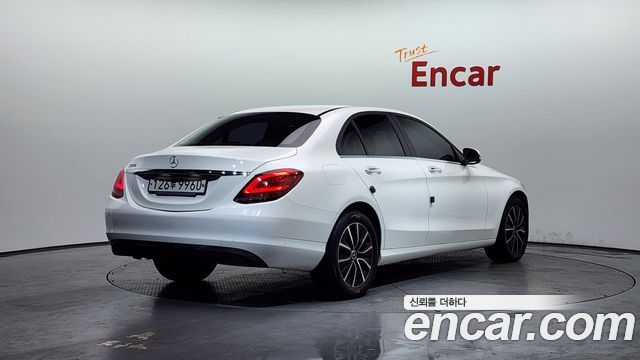 Mercedes-Benz C-Class C200