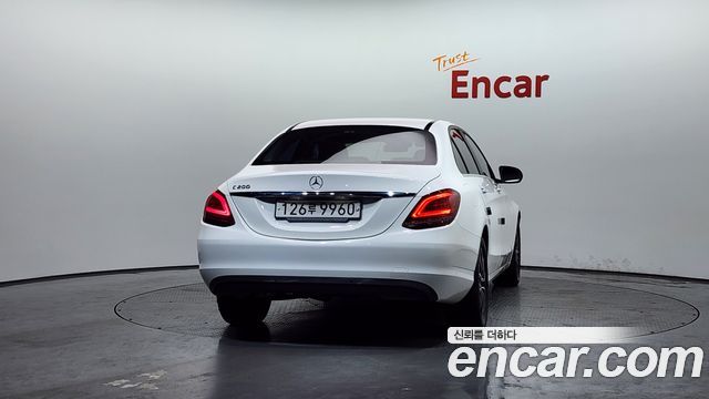 Mercedes-Benz C-Class C200