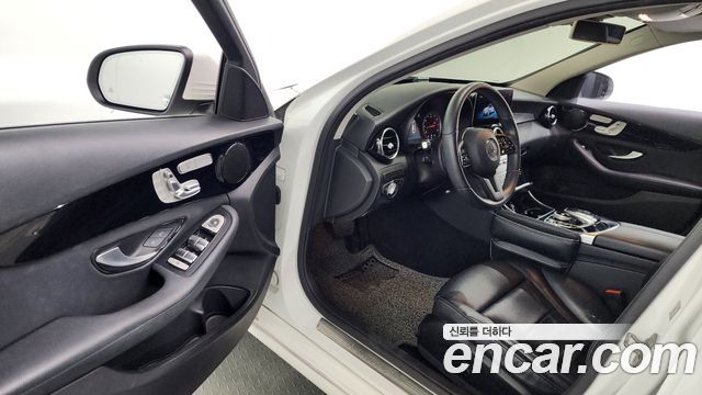 Mercedes-Benz C-Class C200