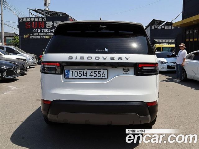 Land Rover Discovery 3.0 SD6 SE