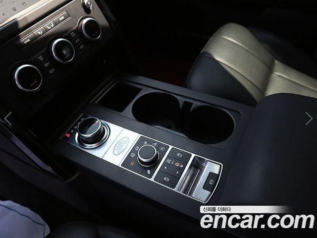Land Rover Discovery 3.0 SD6 SE