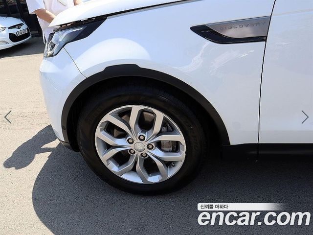 Land Rover Discovery 3.0 SD6 SE