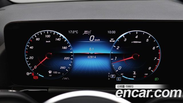 Mercedes-Benz GLA-Class GLA220