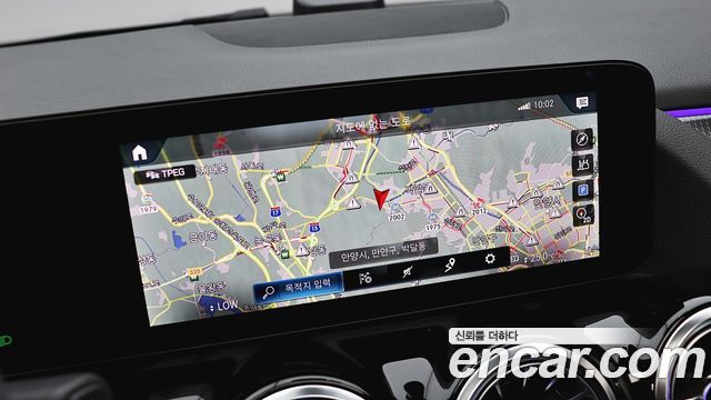 Mercedes-Benz GLA-Class GLA220