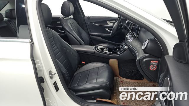 Mercedes-Benz E-Class E220d Avantgarde