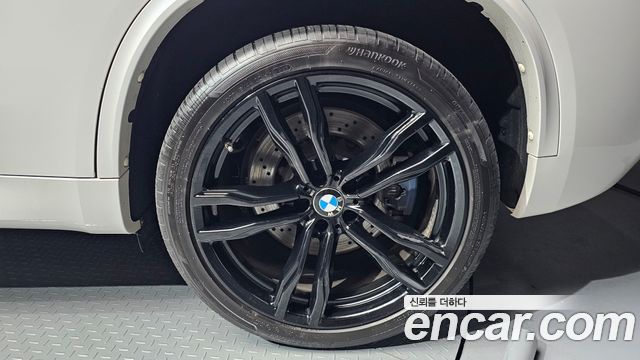 BMW X5M 4.4