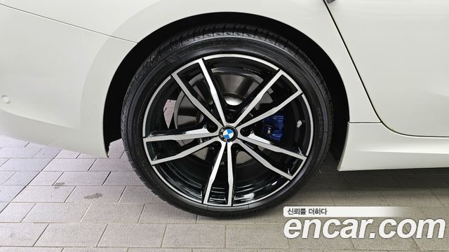 BMW 3-Series 330i M Sport