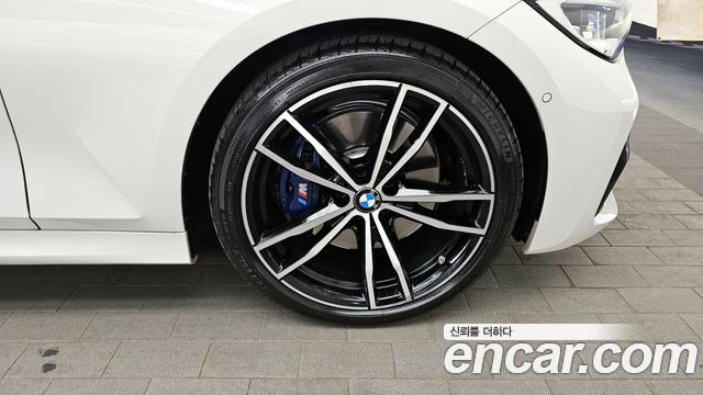 BMW 3-Series 330i M Sport
