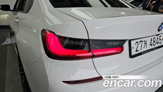 BMW 3-Series 330i M Sport