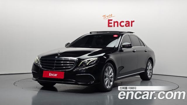Mercedes-Benz E-Class E300 4MATIC Exclusive