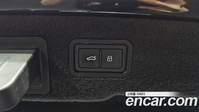 Audi A8 55 TFSI Quattro LWB