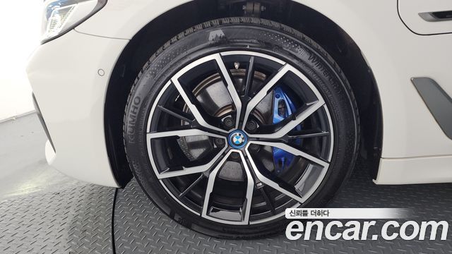 BMW 5-Series 530e M Sport