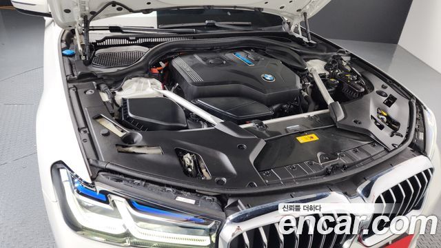 BMW 5-Series 530e M Sport