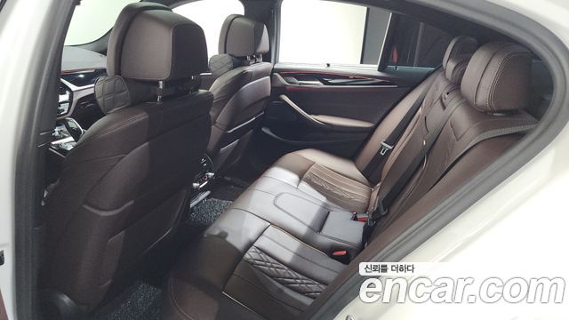 BMW 5-Series 530e M Sport