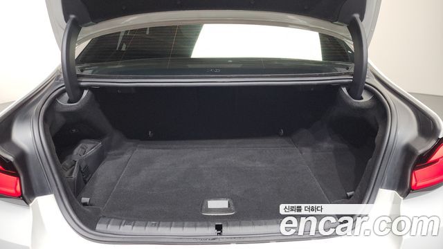 BMW 5-Series 530e M Sport