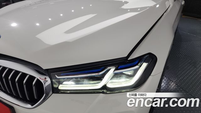 BMW 5-Series 530e M Sport