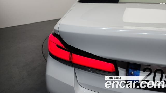 BMW 5-Series 530e M Sport