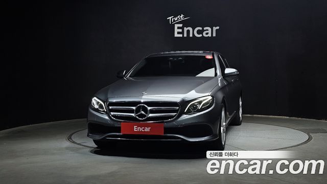 Mercedes-Benz E-Class E220d Avantgarde