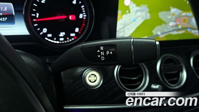 Mercedes-Benz E-Class E220d Avantgarde
