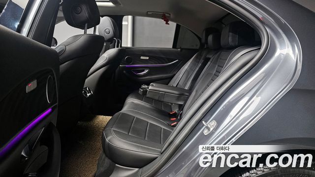 Mercedes-Benz E-Class E220d Avantgarde