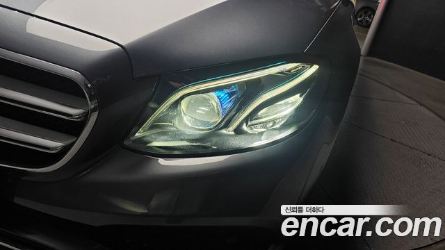 Mercedes-Benz E-Class E220d Avantgarde