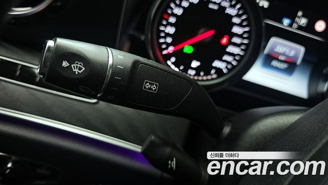 Mercedes-Benz E-Class E220d Avantgarde