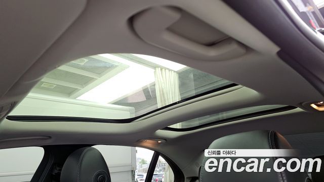 Mercedes-Benz E-Class E300 4MATIC Exclusive