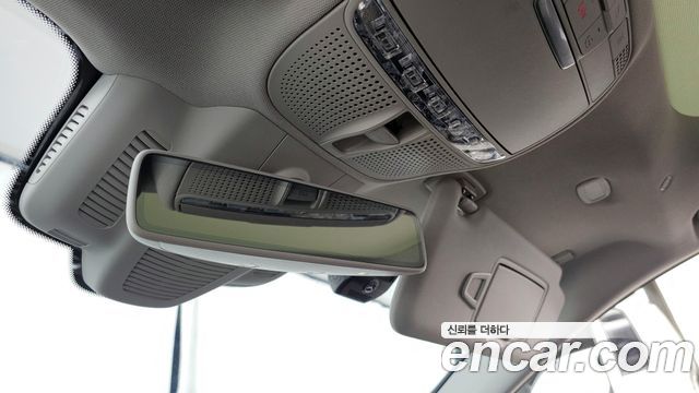 Mercedes-Benz E-Class E300 4MATIC Exclusive