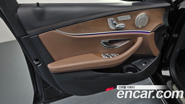 Mercedes-Benz E-Class E220d 4MATIC Exclusive
